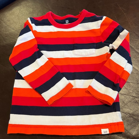 Gap 4T long sleeve T-shirt’s - Picture 8 of 8